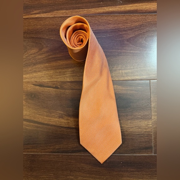MICHAEL KORS Vibrant Silk Orange Men's Tie - Picture 1 of 9